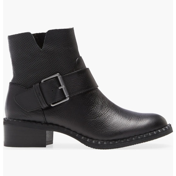 Gentle Souls by Kenneth Cole Women’s Black Benton Slit Moto Bootie - Picture 1 of 7